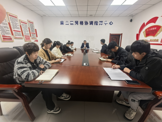 区委政法委开展“诚信进机关”宣传活动